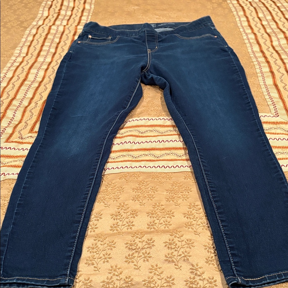 NWOT Levi's Dark Blue Signature Skinny Jeans, Totally Shaping, Cotton Blend, 18M